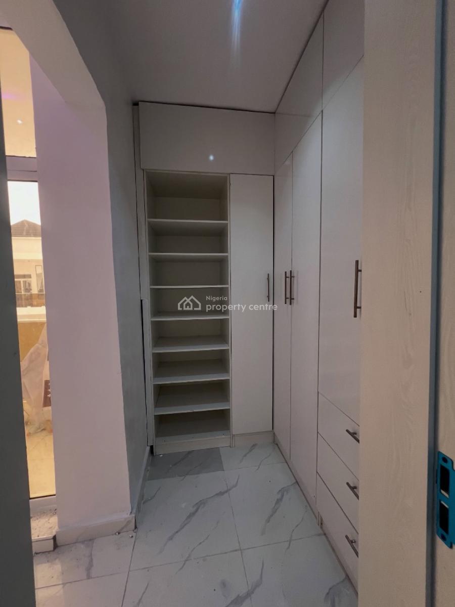 4 Bedroom Semi Detached Duplex with En-suite Rooms, Ikota, Lekki, Lagos, Semi-detached Duplex for Rent