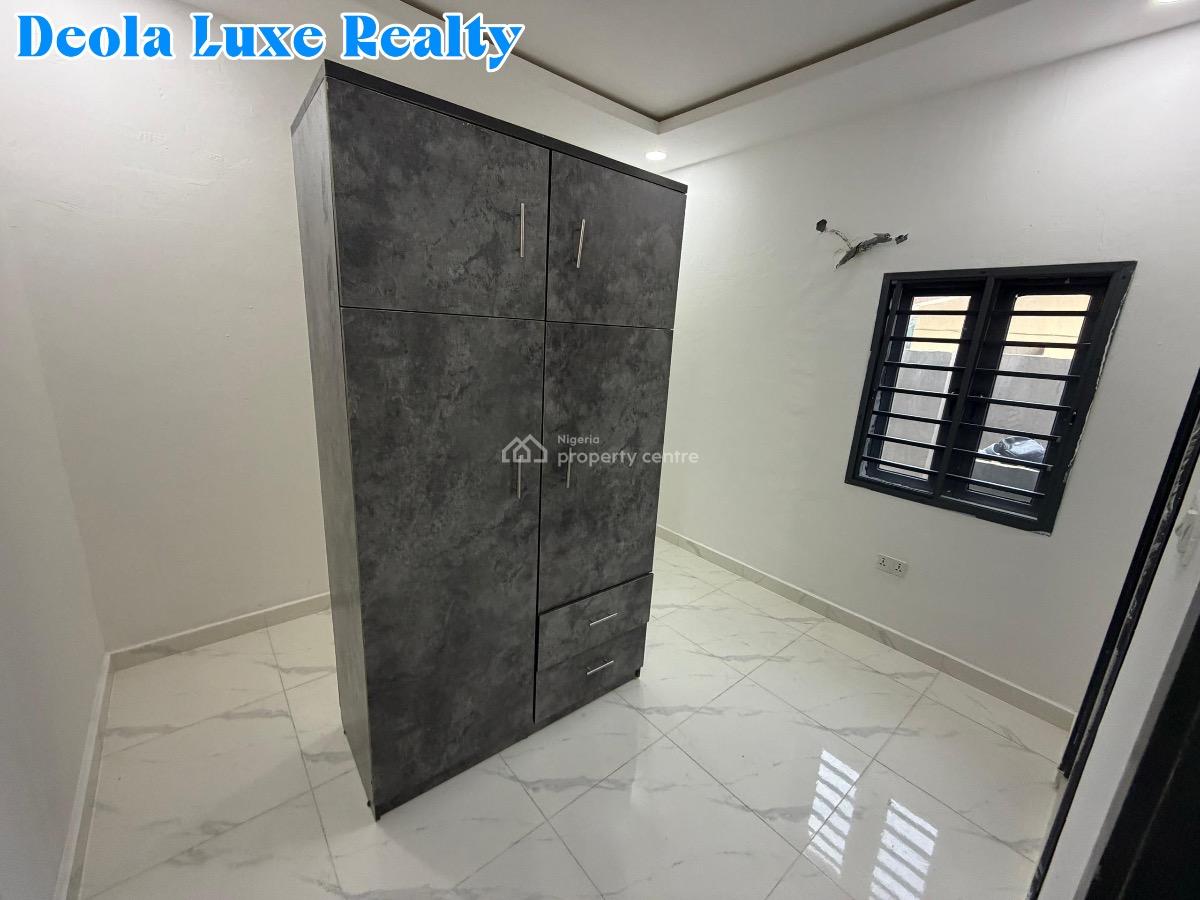a Nice 2 Bedrooms Apartment with 5.5kva Solar Inverter, Close to Four Point Hotel, Oniru, Victoria Island (vi), Lagos, Flat / Apartment for Rent