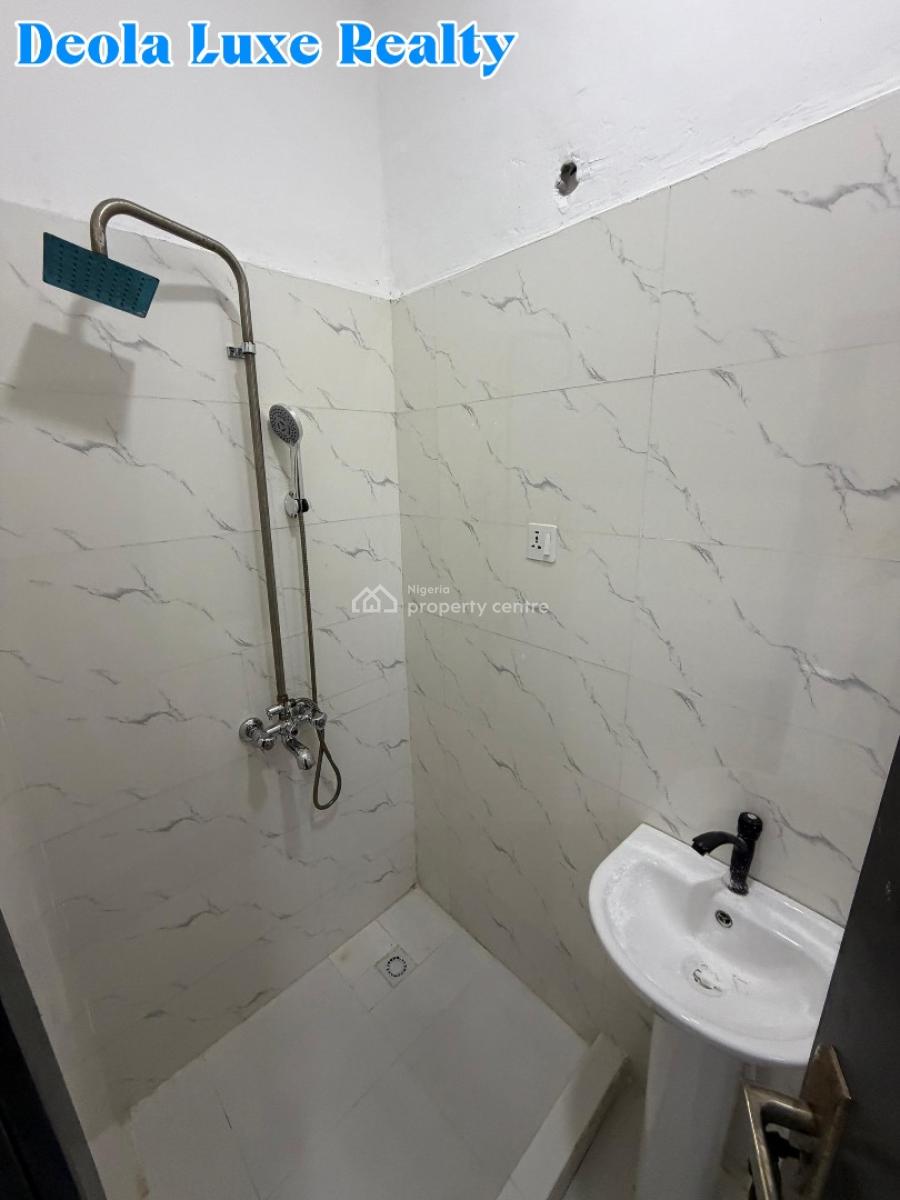 a Nice 2 Bedrooms Apartment with 5.5kva Solar Inverter, Close to Four Point Hotel, Oniru, Victoria Island (vi), Lagos, Flat / Apartment for Rent