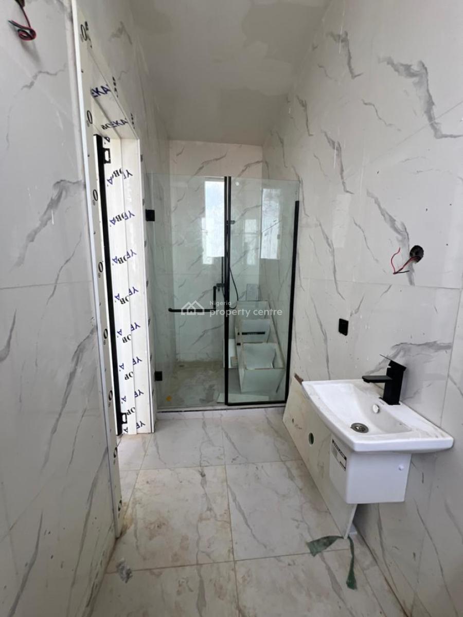 Exclusive 4 Bedroom Penthouse with Cinema, Rooftop Terrace, Pool & Gym, Ikate, Lekki, Lagos, Flat / Apartment for Sale