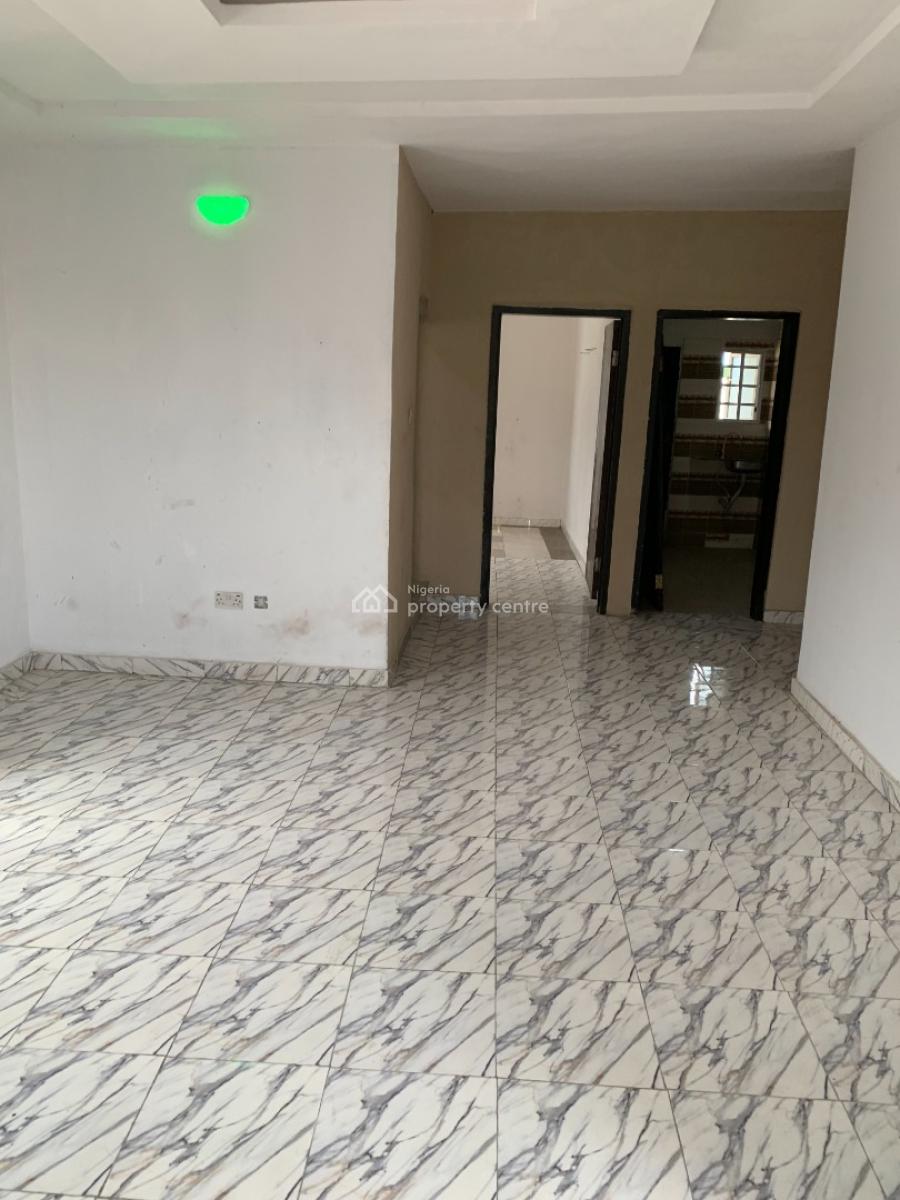 Extra Large Mini Flat Upstairs with Pop Finishing, Abijo Gra, Ajah, Lagos, Flat / Apartment for Rent