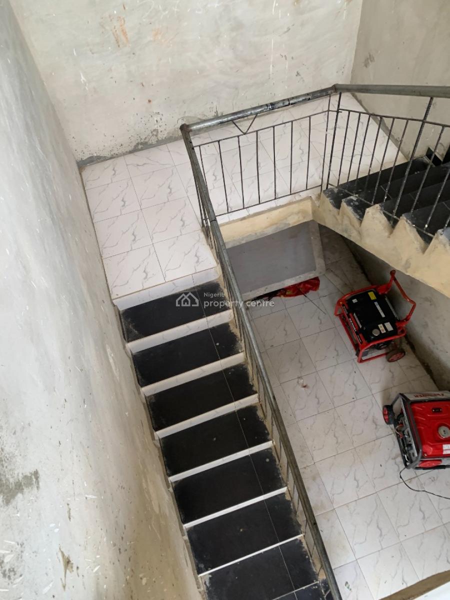 Extra Large Mini Flat Upstairs with Pop Finishing, Abijo Gra, Ajah, Lagos, Flat / Apartment for Rent