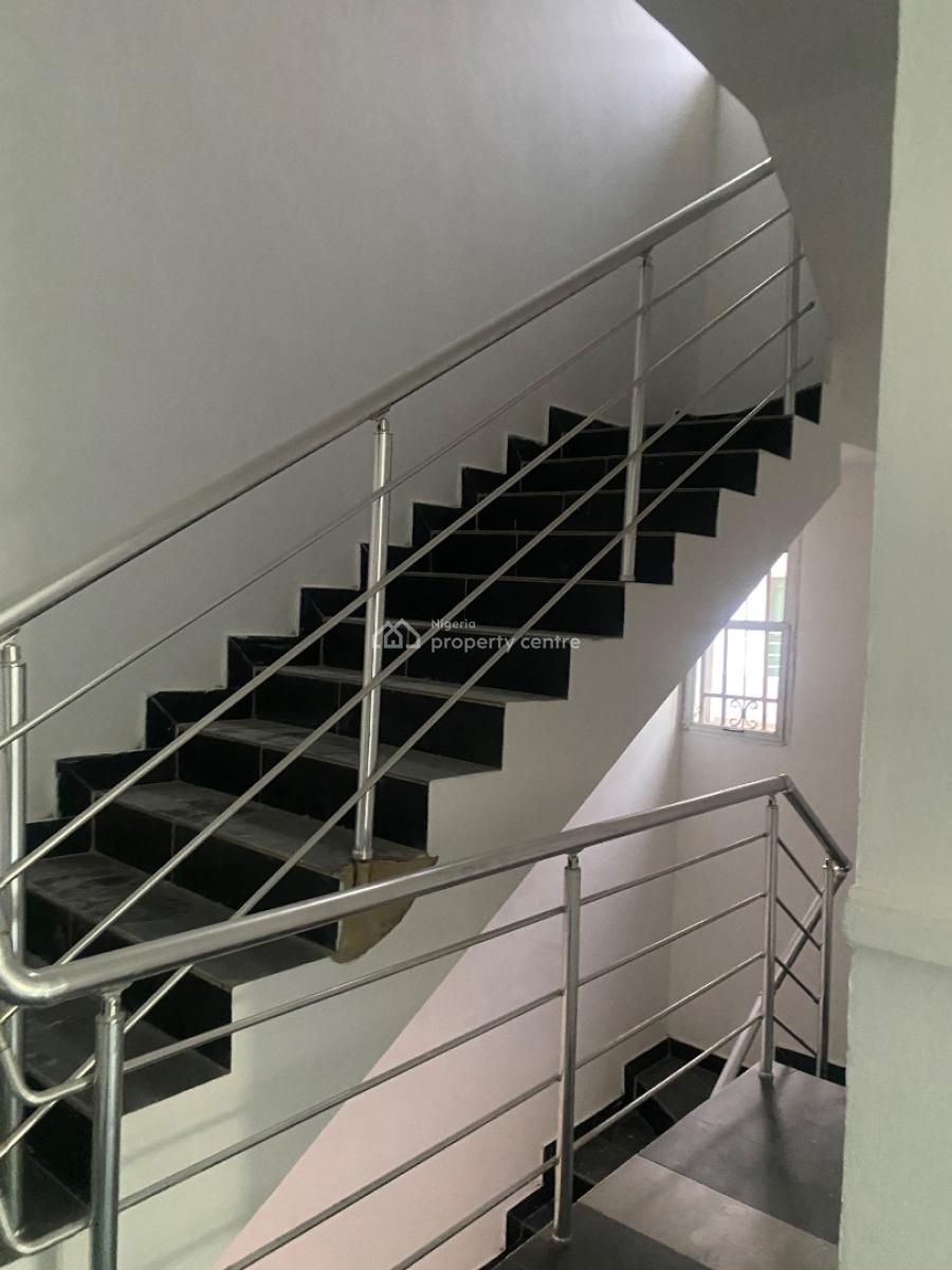 4 Bedroom Terrace, Otaiku  Street, Gbangbala, Ikate Elegushi, Lekki, Lagos, Terraced Duplex for Rent