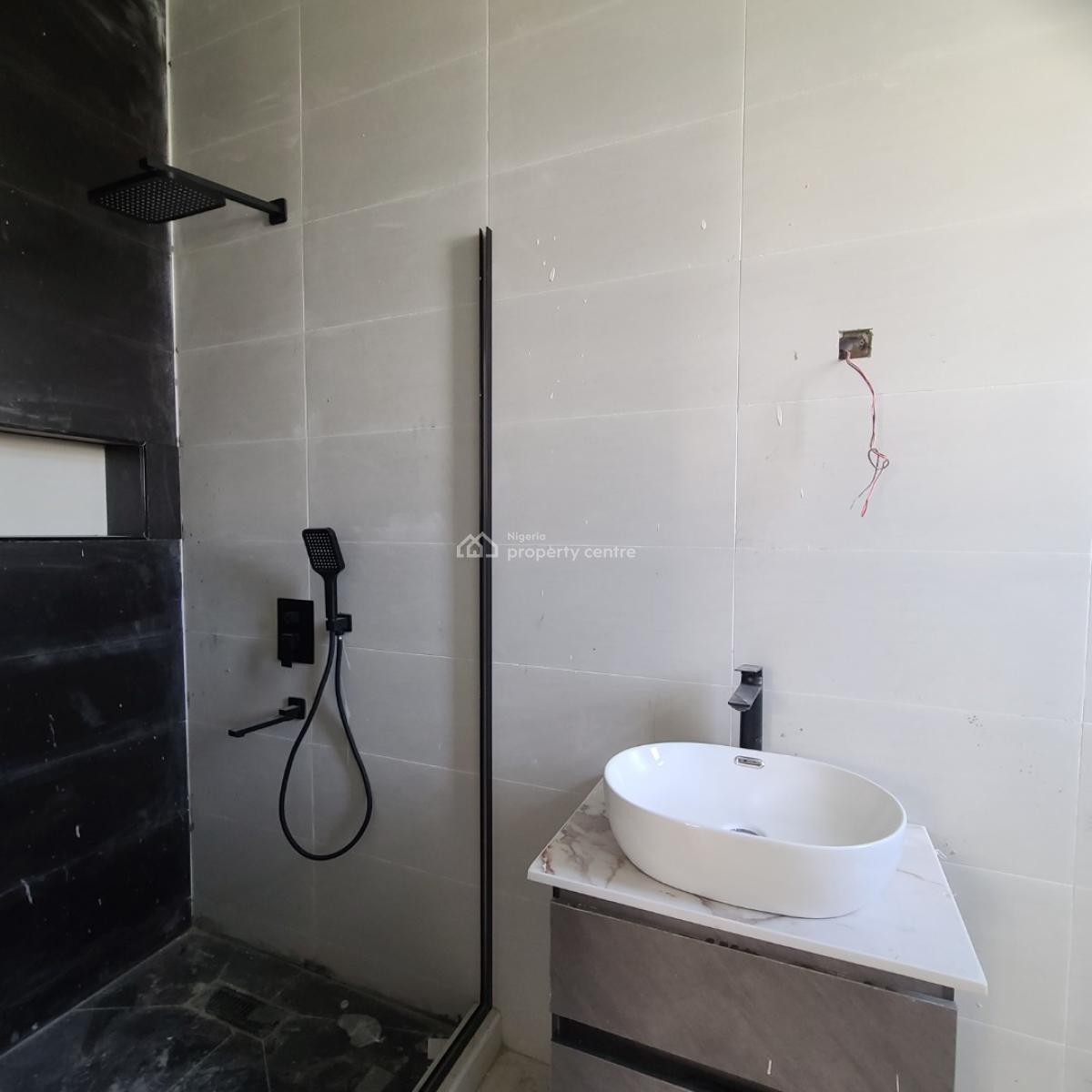 2 Bedroom Luxury Apartments, Osapa, Lekki, Lagos, Flat / Apartment for Sale