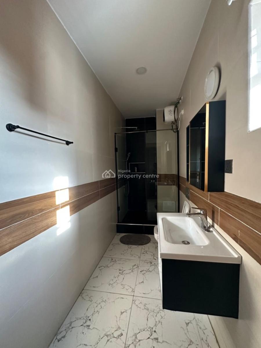Good Deal  Fully Serviced 2 Bedroom Apartment, Chevron, Lekki, Lagos, Flat / Apartment for Sale