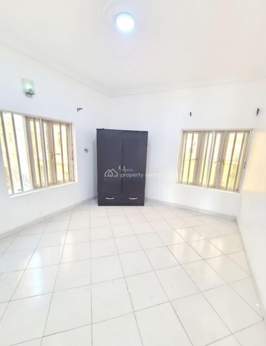 Newly Renovated 4 Bedroom Terrace Duplex, Osapa, Lekki, Lagos, Terraced Duplex for Rent