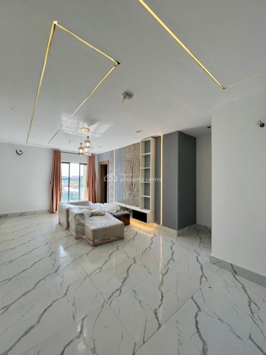Beautifully Carved Luxury 2 Bedroom Apartment with Elevator, Lekki Phase 1, Lekki, Lagos, Block of Flats for Sale