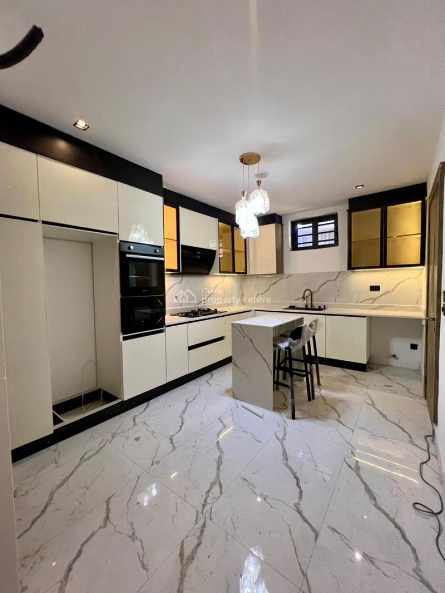 Beautifully Carved Luxury 2 Bedroom Apartment with Elevator, Lekki Phase 1, Lekki, Lagos, Block of Flats for Sale