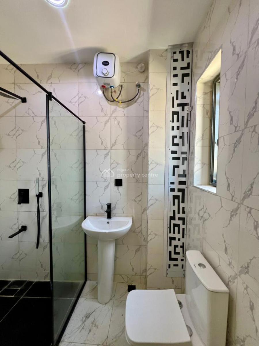 Beautifully Carved Luxury 2 Bedroom Apartment with Elevator, Lekki Phase 1, Lekki, Lagos, Block of Flats for Sale