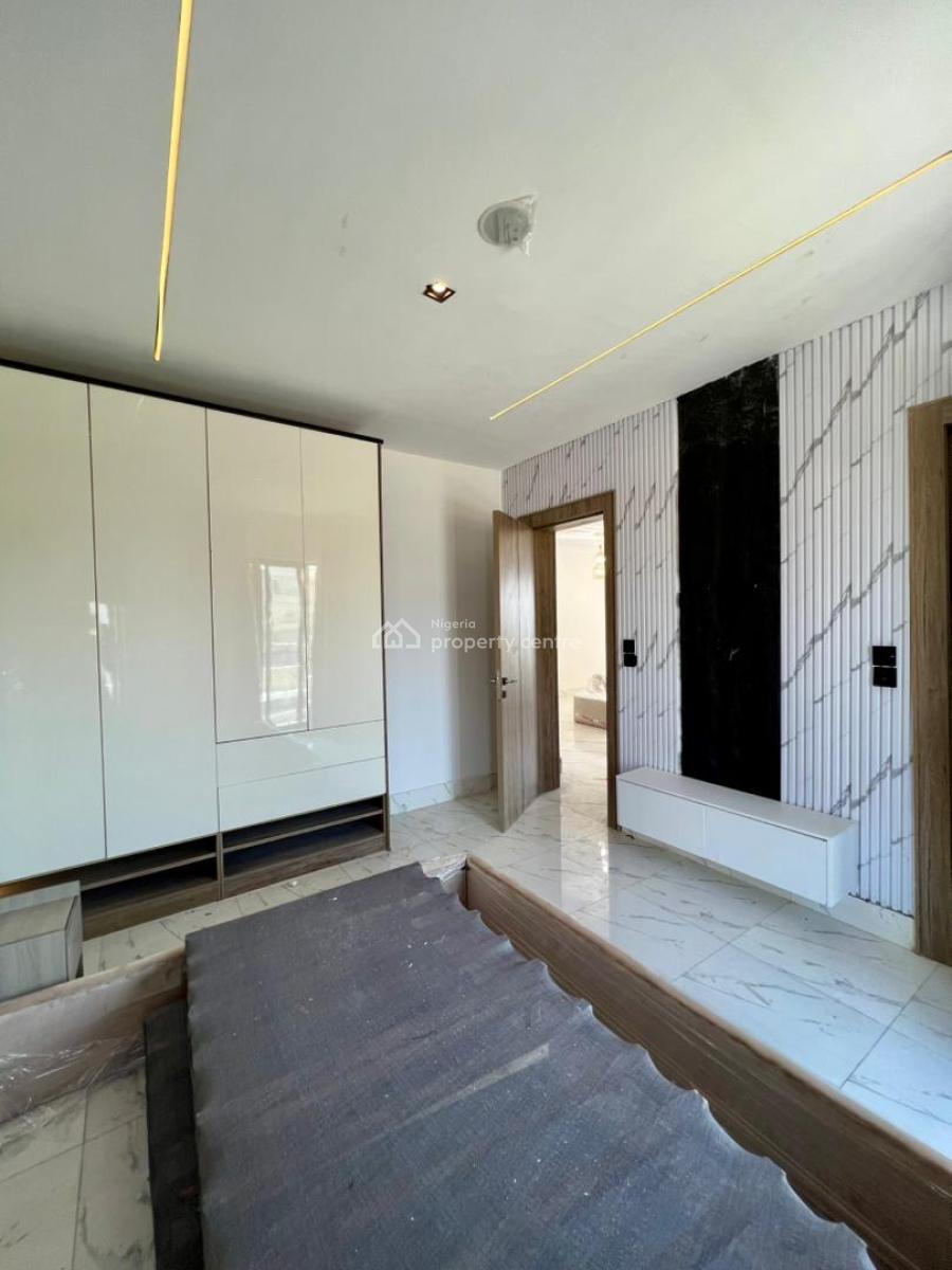 Beautifully Carved Luxury 2 Bedroom Apartment with Elevator, Lekki Phase 1, Lekki, Lagos, Block of Flats for Sale