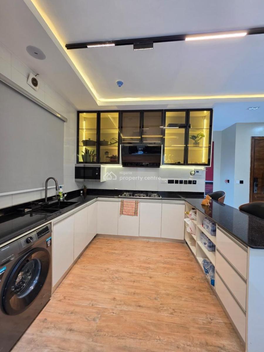 2 Bedroom Apartment, Lekki Phase 1, Lekki, Lagos, Flat / Apartment Short Let