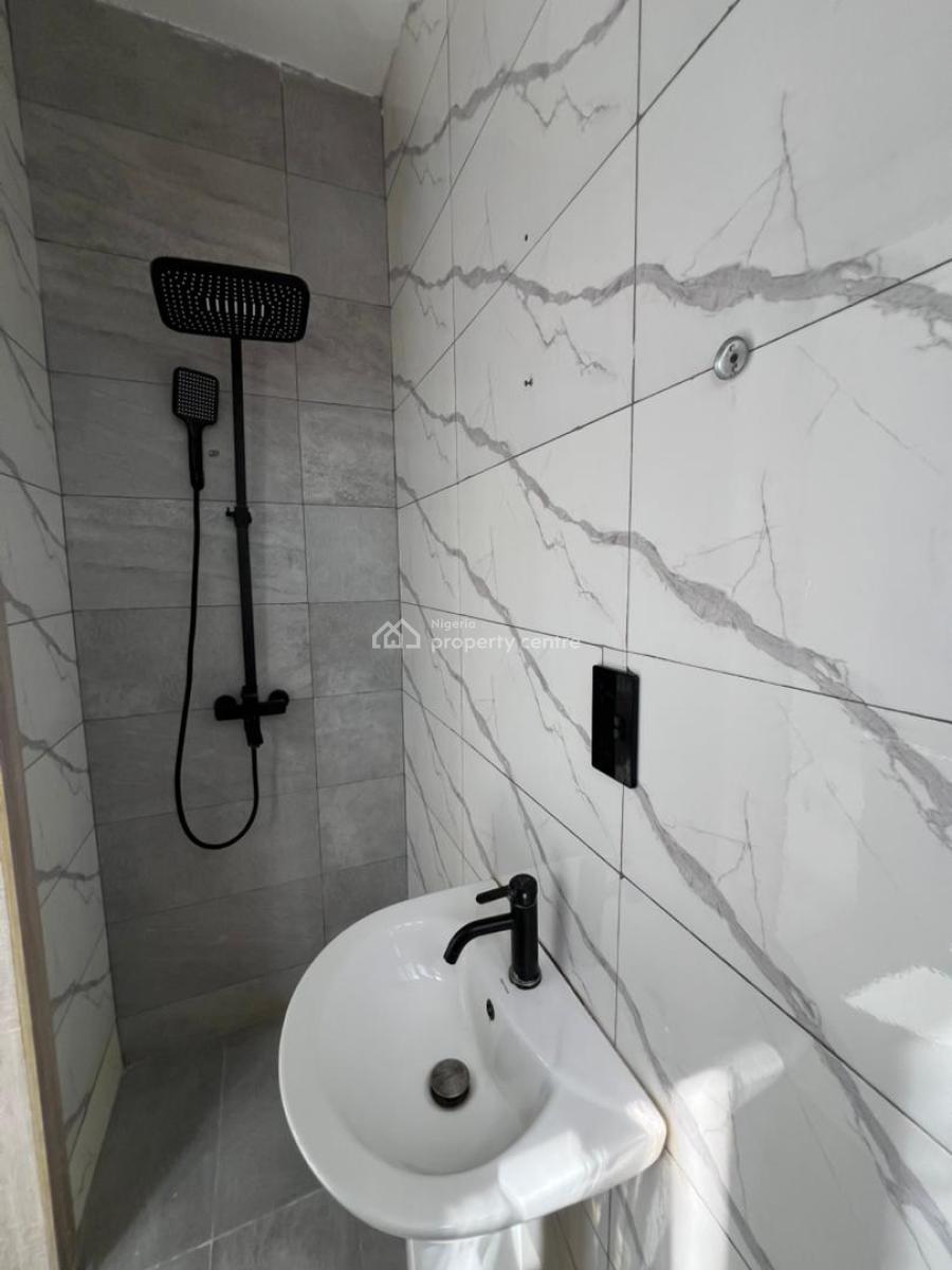 Exquisitely Built 3 Bedroom Penthouse Apartment, Ikate, Lekki, Lagos, Flat / Apartment for Rent