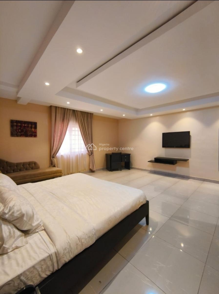 Massive & Well Furnished 3bed + Bq in a Serene Environment, Ikate, Lekki, Lagos, Flat / Apartment for Rent