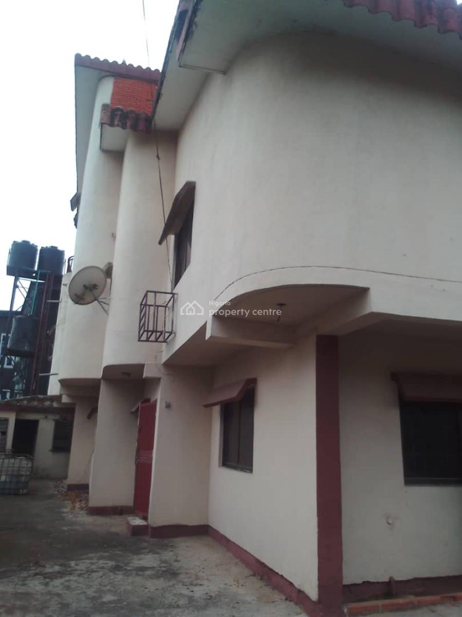 a Well Maintained 8 Bedrooms Detached House with Penthouse and 3 Rooms, Obafemi Awolowo  Way, Ikeja, Lagos, Detached Duplex for Sale