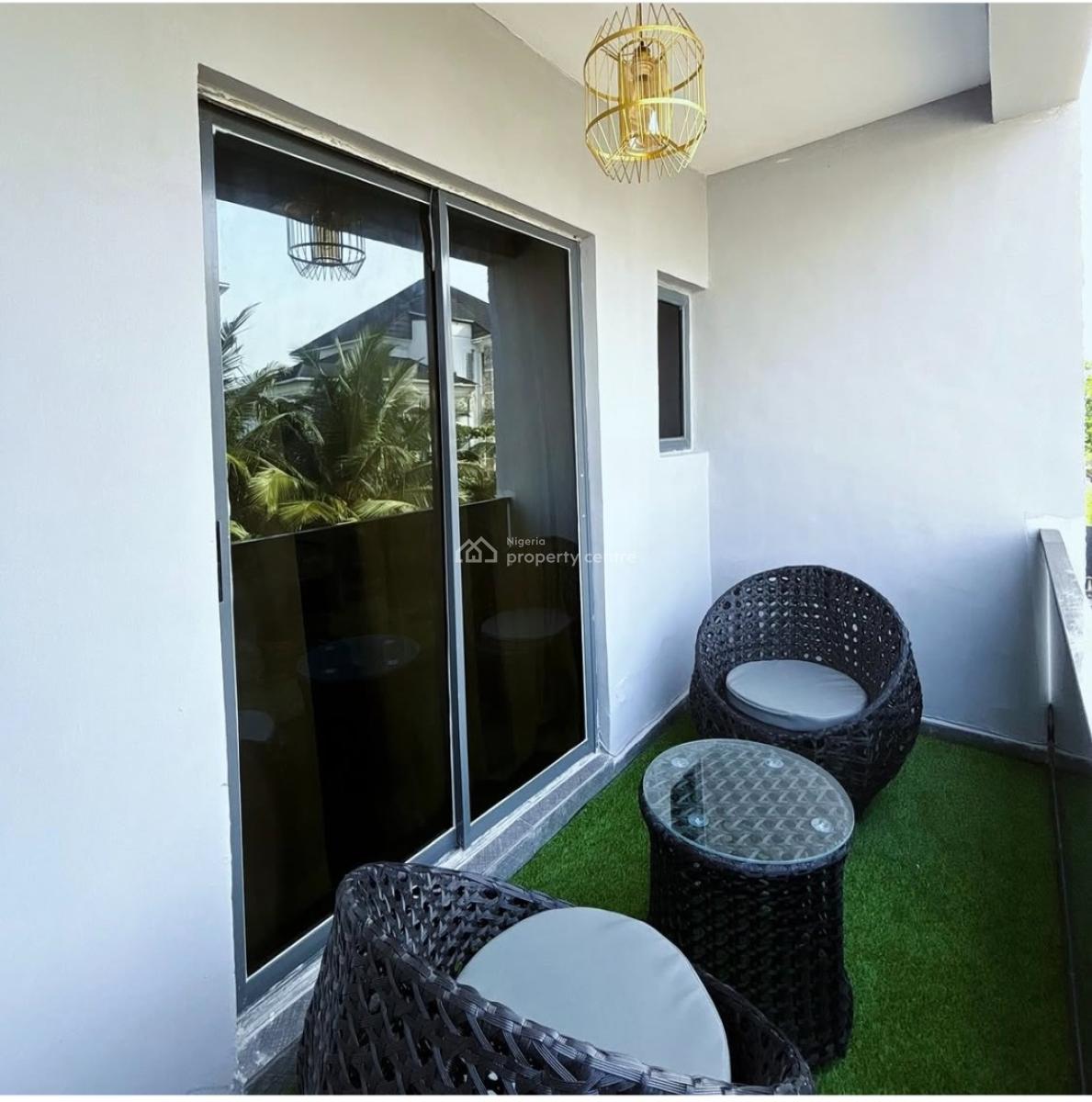 Exquisite 2-bedroom Apartment in Lekki Phase 1, Lekki Phase 1, Lekki, Lagos, Flat / Apartment Short Let