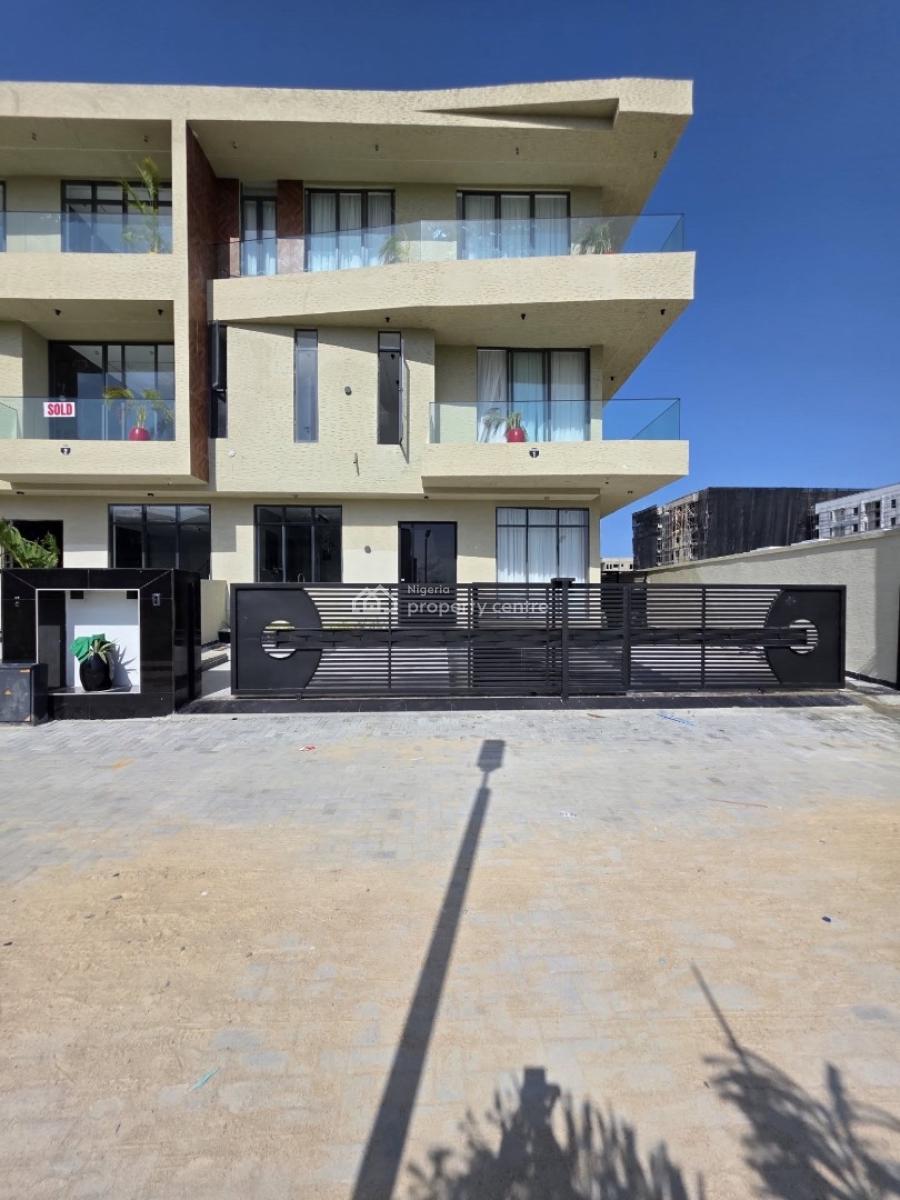 5 Bedroom Self Compound Terrace on Two Floors with Bq, Lekki Phase 1, Lekki, Lagos, Terraced Duplex for Sale