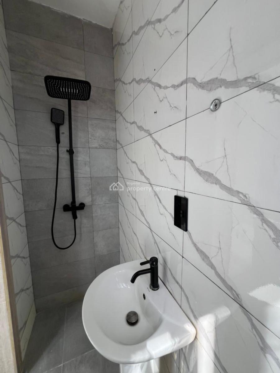 Luxury 3 Bedroom Penthouse Flat with Bq, Off Gbangbala Road, Ikate, Lekki, Lagos, Flat / Apartment for Rent