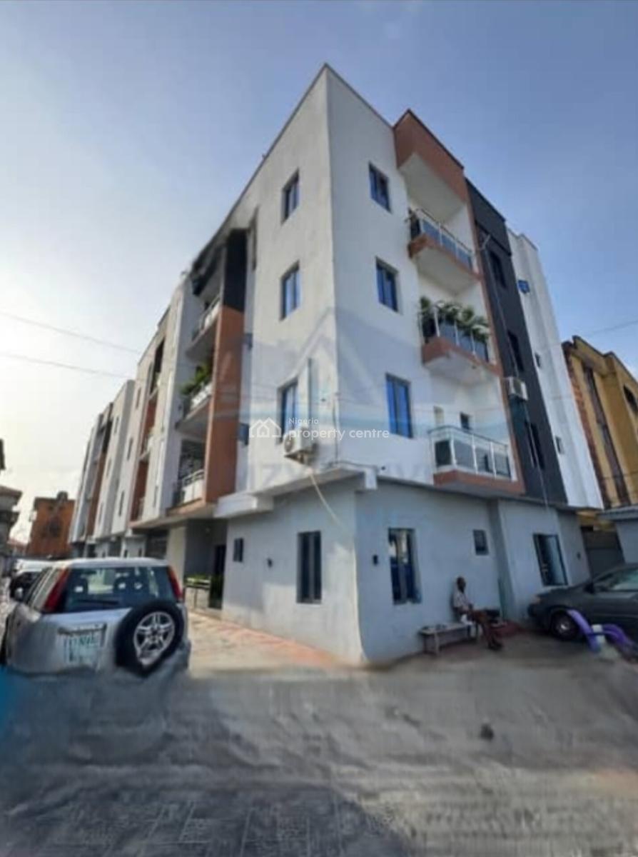 3 Apartment, Surulere, Lagos, Block of Flats for Sale