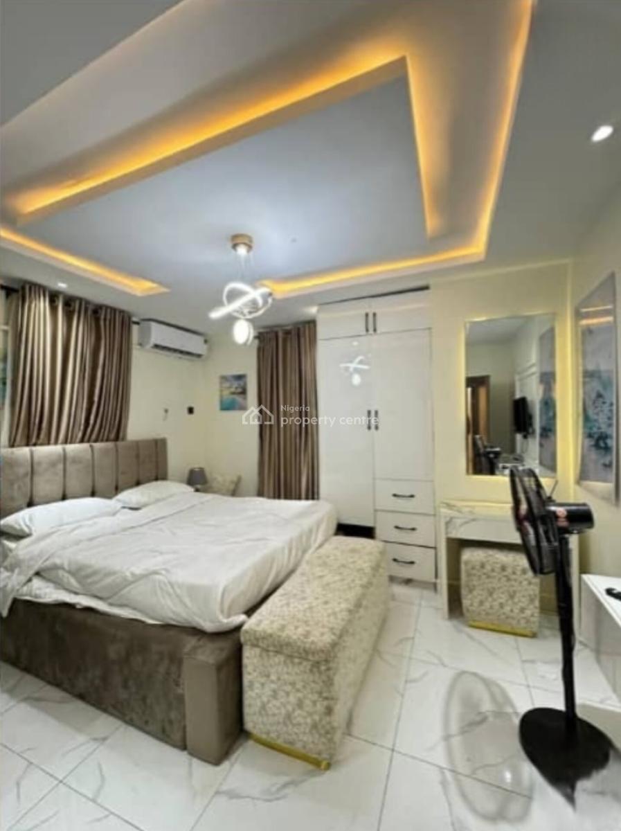 3 Apartment, Surulere, Lagos, Block of Flats for Sale