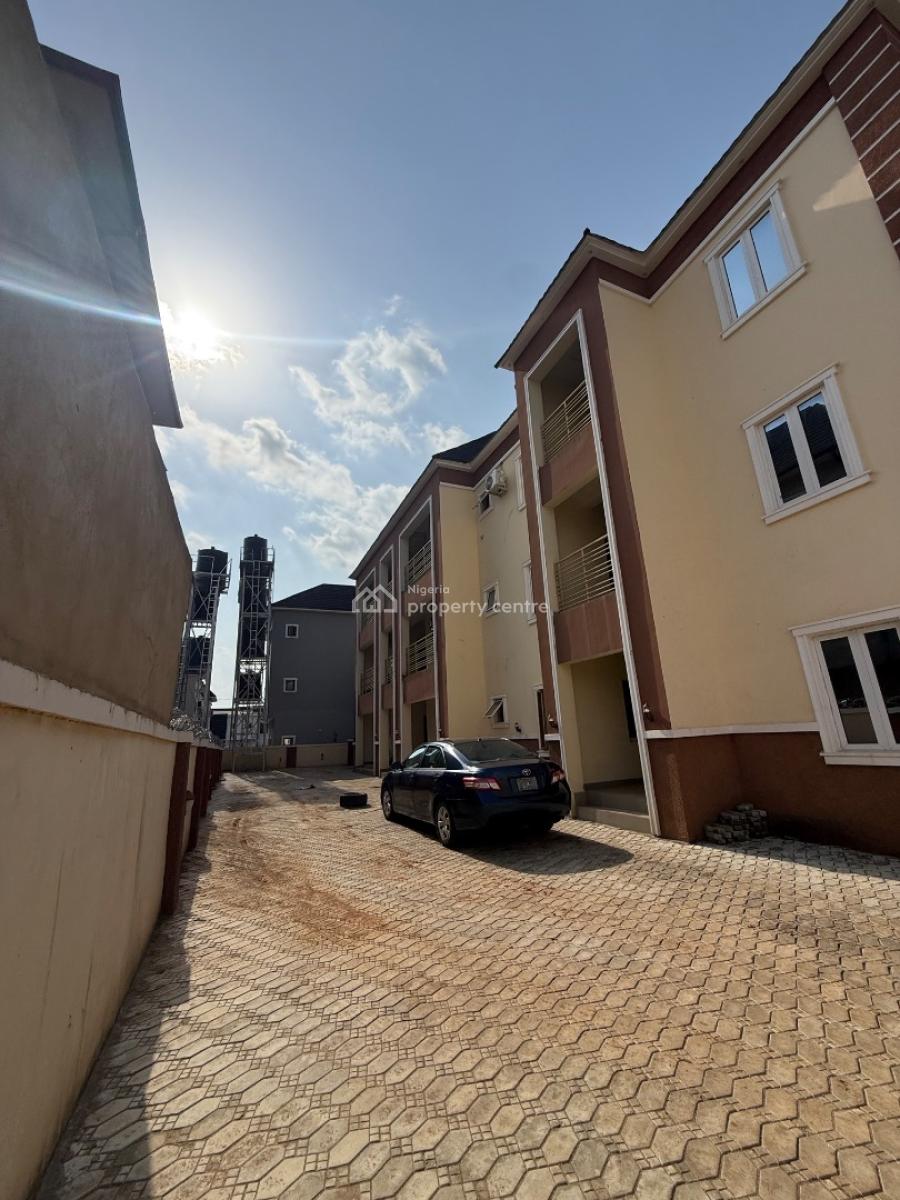 Tastefully Built Standard 2 Bedroom Apartment with Excellent Facilitie, Dawaki News Engineering, Dawaki, Gwarinpa, Abuja, Flat / Apartment for Rent
