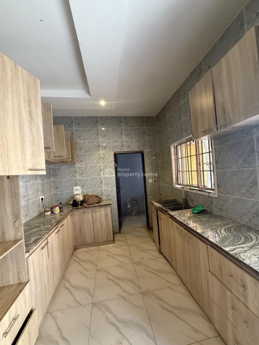 Tastefully Built Standard 2 Bedroom Apartment with Excellent Facilitie, Dawaki News Engineering, Dawaki, Gwarinpa, Abuja, Flat / Apartment for Rent
