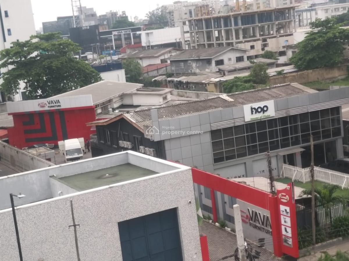 High-end Deluxe Property Sitting on 3,232sqm, Victoria Island (vi), Lagos, Office Space for Sale