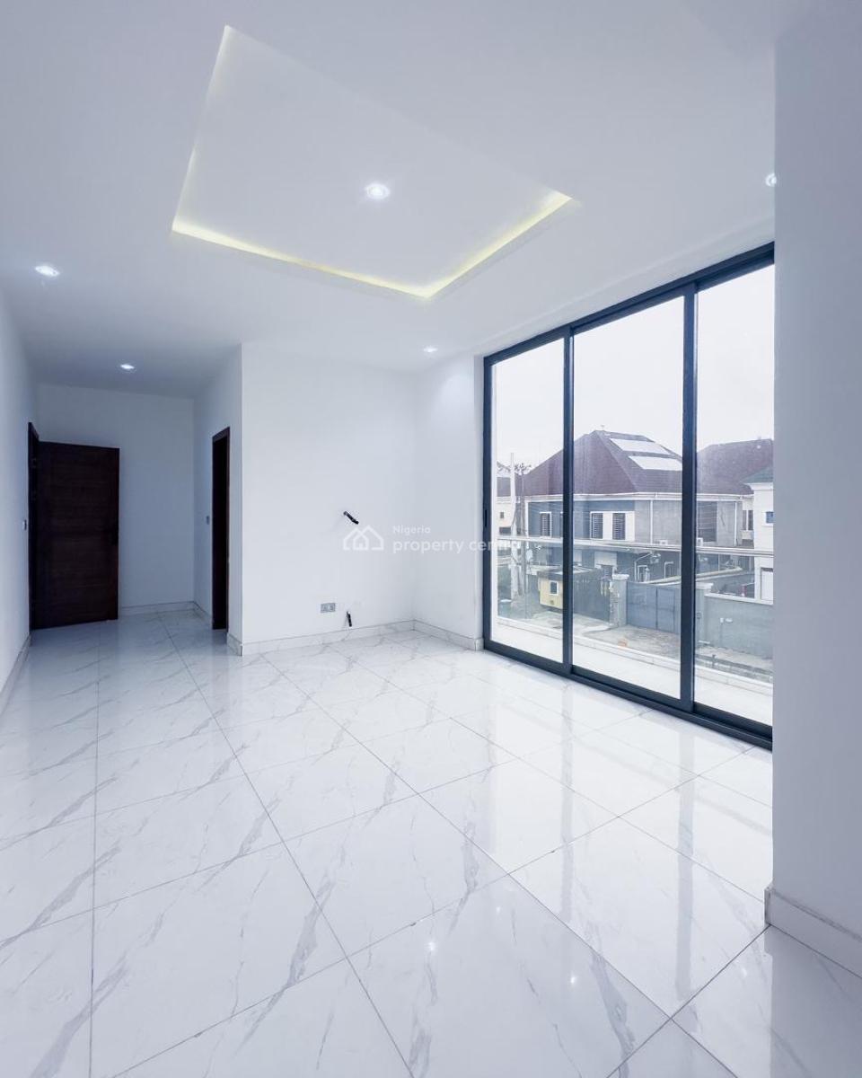 Fully Serviced 2 Bedroom Apartment with a Pool and Gym, Lekki Phase 1, Lekki, Lagos, Flat / Apartment for Sale