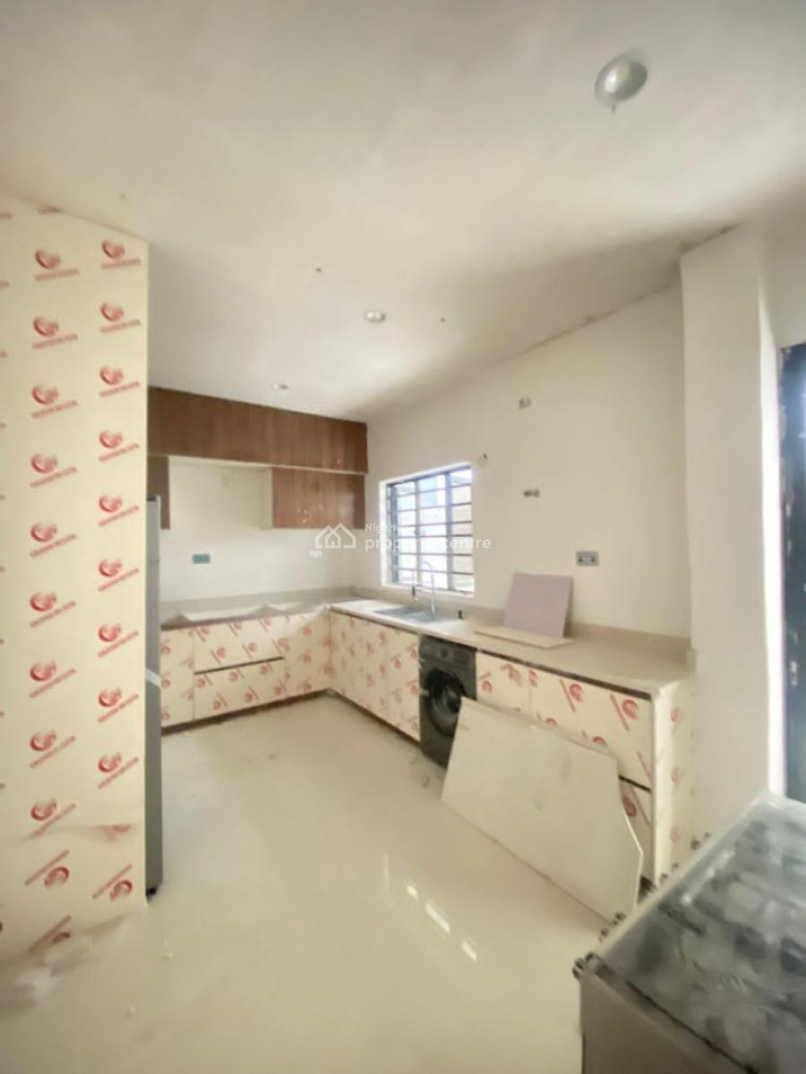 Exquisite 4bedroom Terrace Duplex in a Secure Estate, Ikate, Lekki, Lagos, Terraced Duplex for Sale