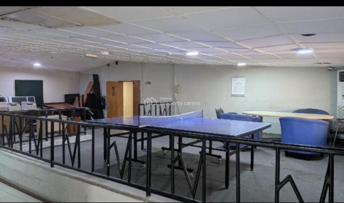 469sqm Office Space Along Cocoa Industries Road By Guiness, Ikeja, Oba Akran, Ikeja, Lagos, Office Space for Rent
