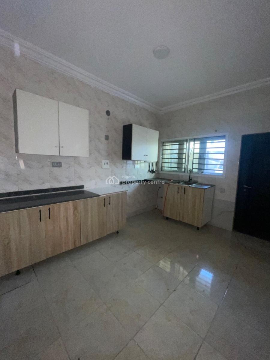 a Spacious Room and Parlor, Paradise Estate Chevron Alternative Road, Lekki, Lagos, Mini Flat (room and Parlour) for Rent