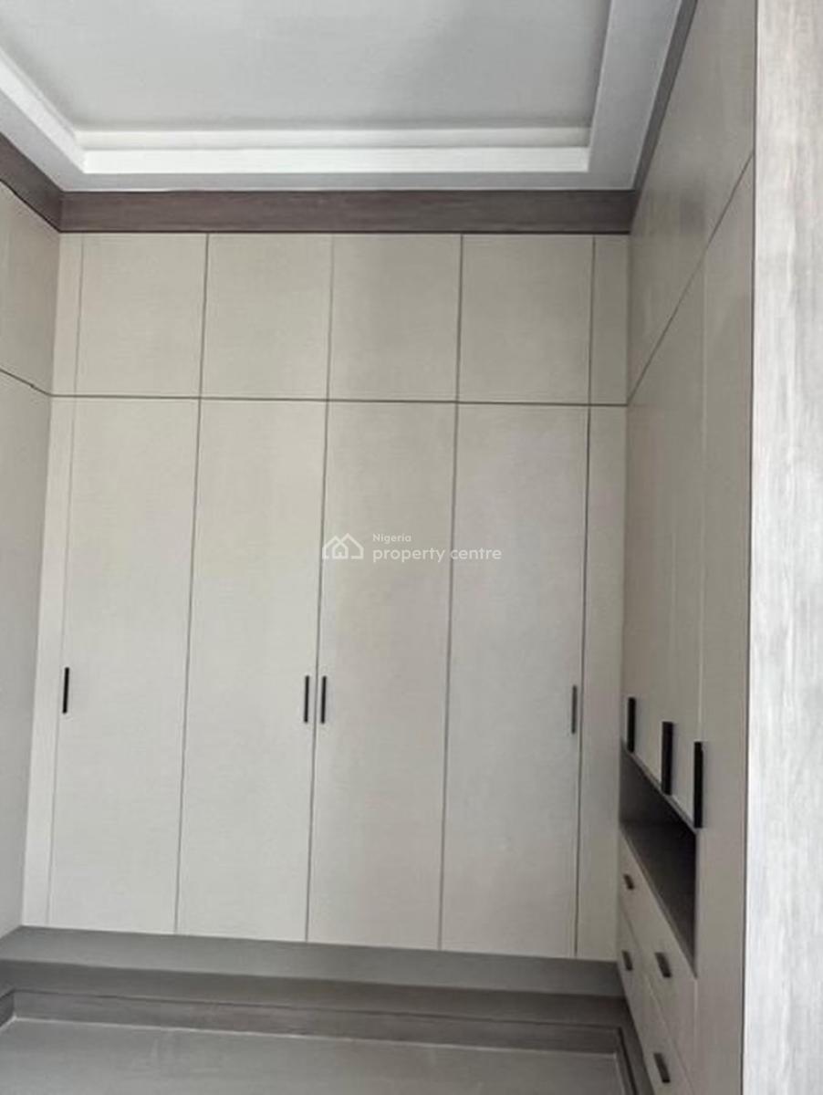 Massive 3 Bedroom Apartment with Bq, Gym and Elevator, Banana Island, Ikoyi, Lagos, Flat / Apartment for Rent