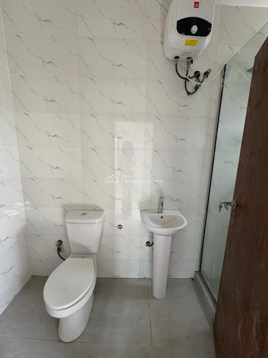 3 Bedroom Penthouse with Bq, Ikota, Lekki, Lagos, Flat / Apartment for Sale