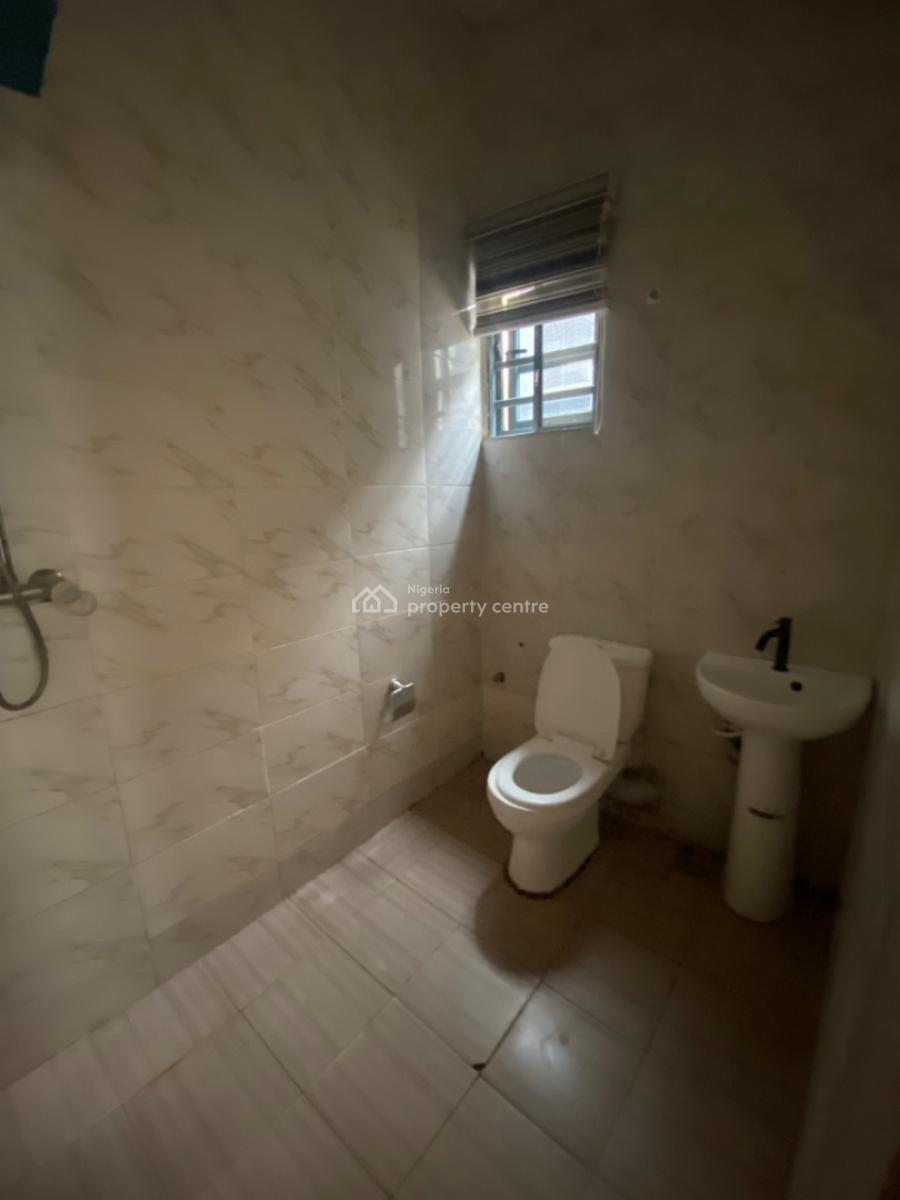 Spacious 2 Bedrooms Flats Downstairs, Sangotedo Ajah ,lagos, Sangotedo, Ajah, Lagos, Flat / Apartment for Rent