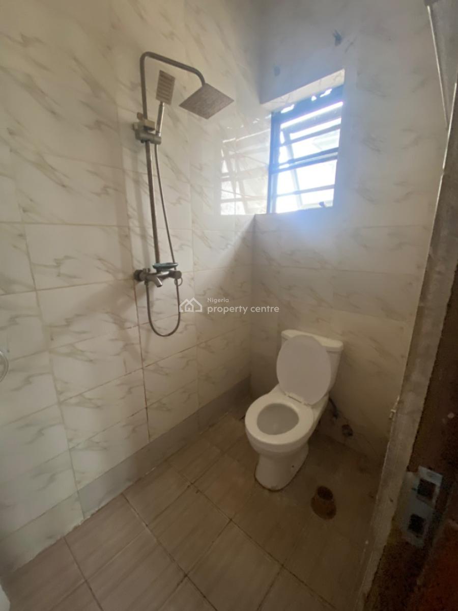 Spacious 2 Bedrooms Flats Downstairs, Sangotedo Ajah ,lagos, Sangotedo, Ajah, Lagos, Flat / Apartment for Rent