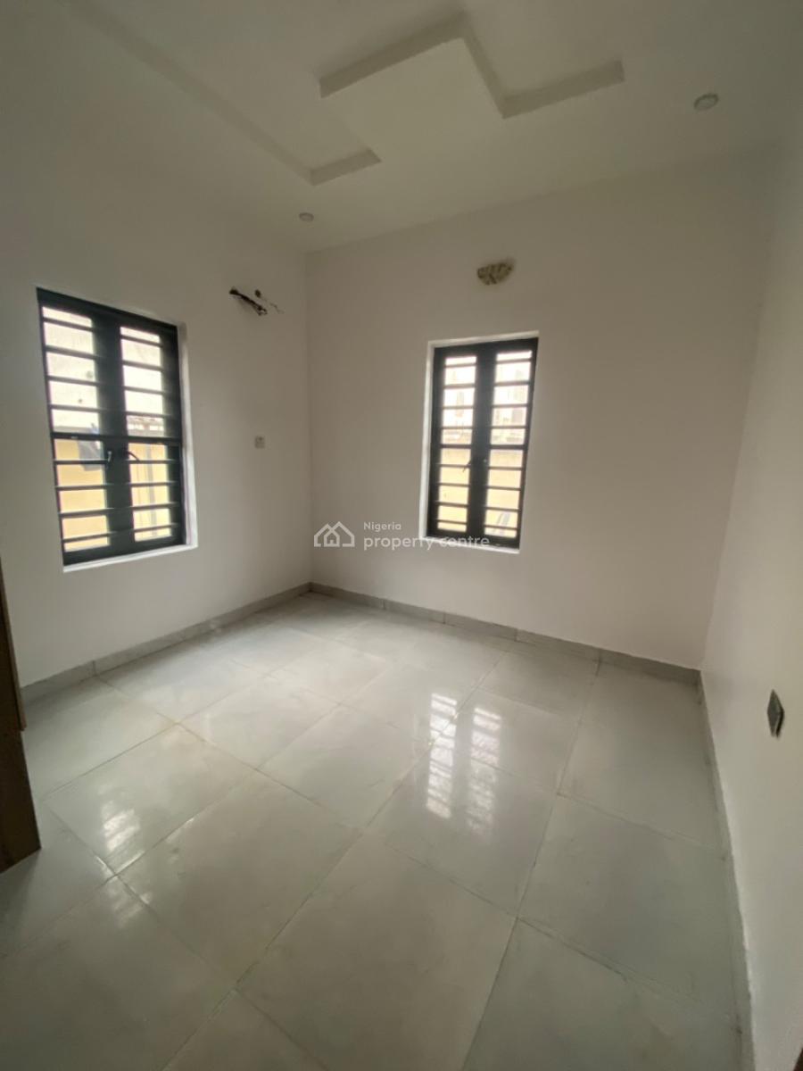 Spacious 2 Bedrooms Flats Downstairs, Sangotedo Ajah ,lagos, Sangotedo, Ajah, Lagos, Flat / Apartment for Rent