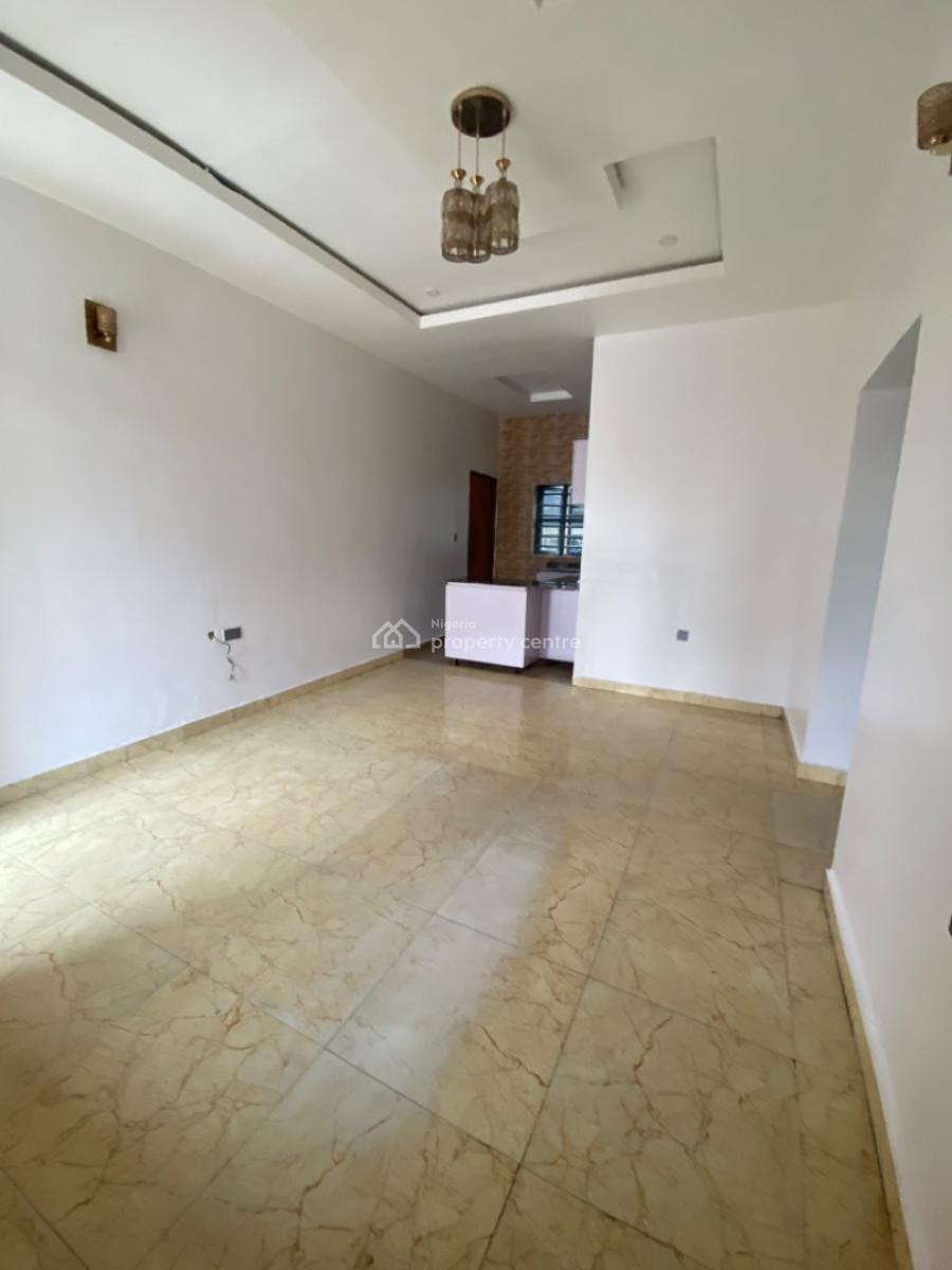 Spacious 2 Bedrooms Flats Downstairs, Sangotedo Ajah ,lagos, Sangotedo, Ajah, Lagos, Flat / Apartment for Rent