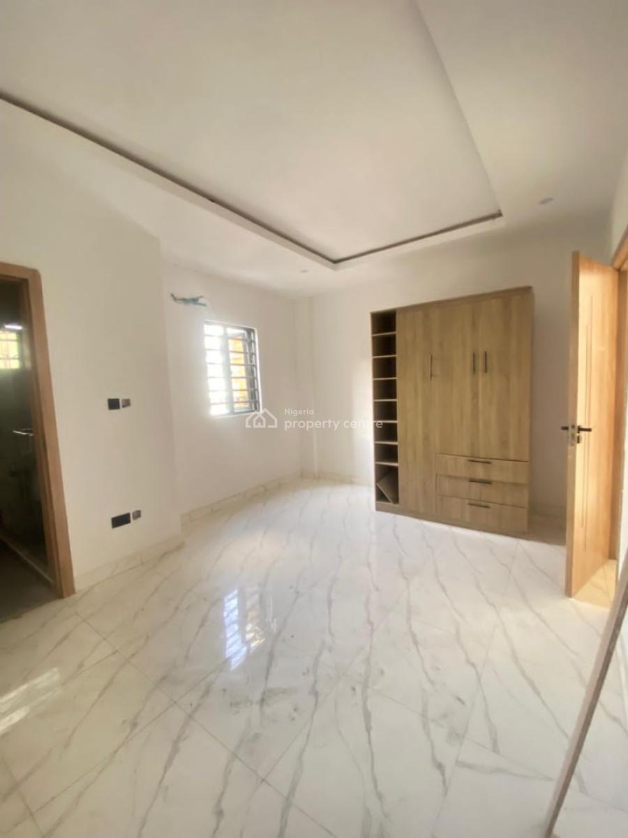 Stunning Spacious 3bedroom Apartment with Elevator in a Secure Estate, Ikate, Lekki, Lagos, Flat / Apartment for Sale