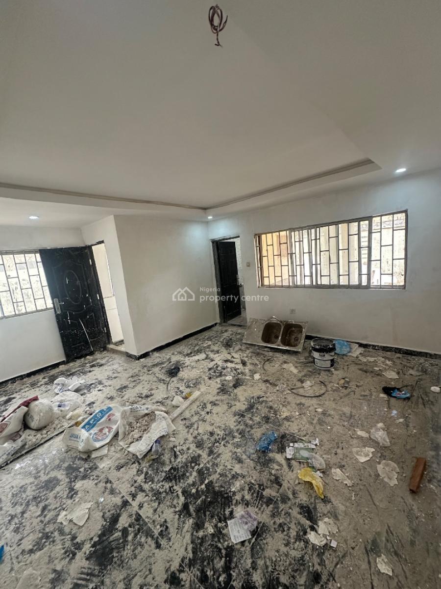 a Very Spacious Room Self Contain Apartment in a Decent Neighborhood, 3rd Avenue, Gwarinpa, Abuja, Self Contain (single Rooms) for Rent