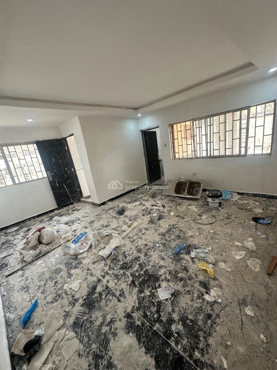 a Very Spacious Room Self Contain Apartment in a Decent Neighborhood, 3rd Avenue, Gwarinpa, Abuja, Self Contain (single Rooms) for Rent
