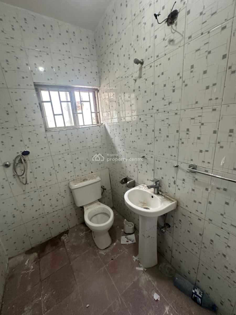 a Very Spacious Room Self Contain Apartment in a Decent Neighborhood, 3rd Avenue, Gwarinpa, Abuja, Self Contain (single Rooms) for Rent