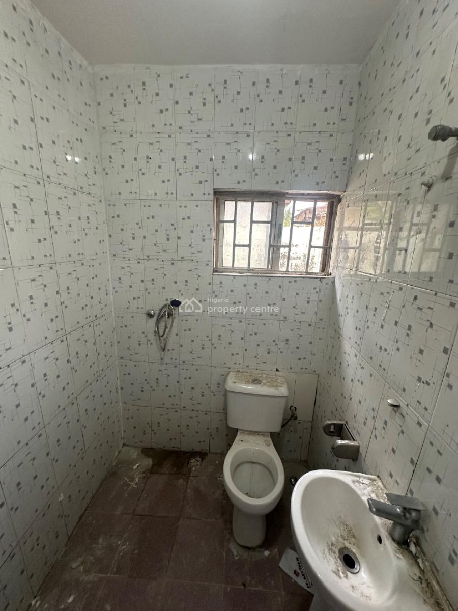 a Very Spacious Room Self Contain Apartment in a Decent Neighborhood, 3rd Avenue, Gwarinpa, Abuja, Self Contain (single Rooms) for Rent