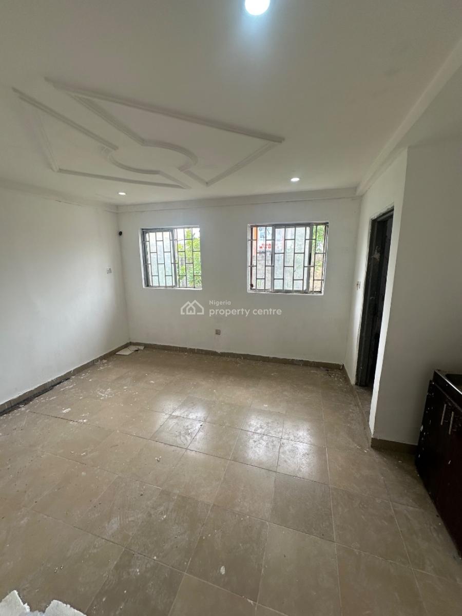 a Studio Kitchen Self Contain Apartment in a Decent Neighborhood, 3rd Avenue, Gwarinpa, Abuja, Self Contain (single Rooms) for Rent