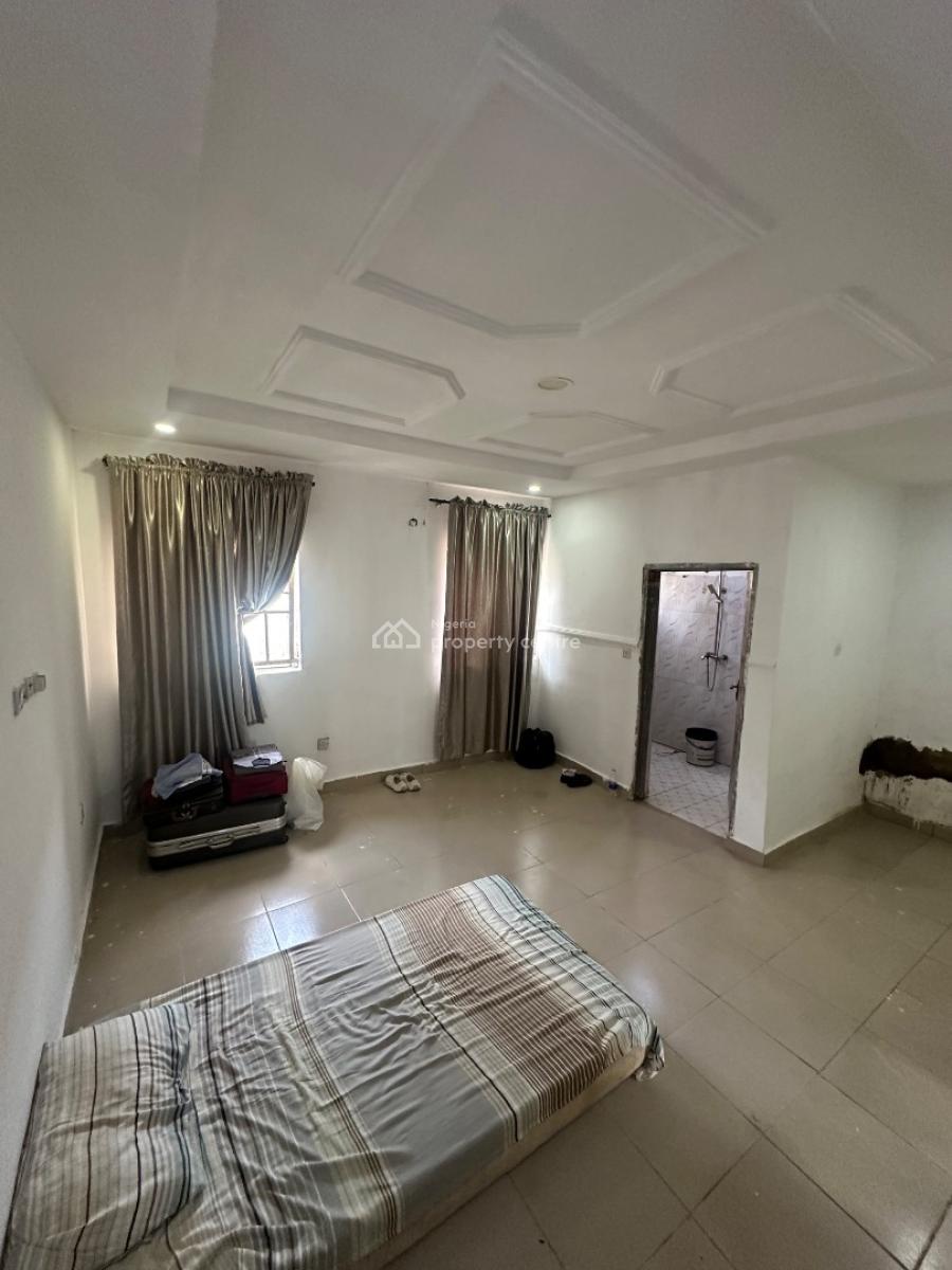 a Spacious Room Self Contain Apartment in a Secured Environment, 3rd Avenue, Gwarinpa, Abuja, Self Contain (single Rooms) for Rent