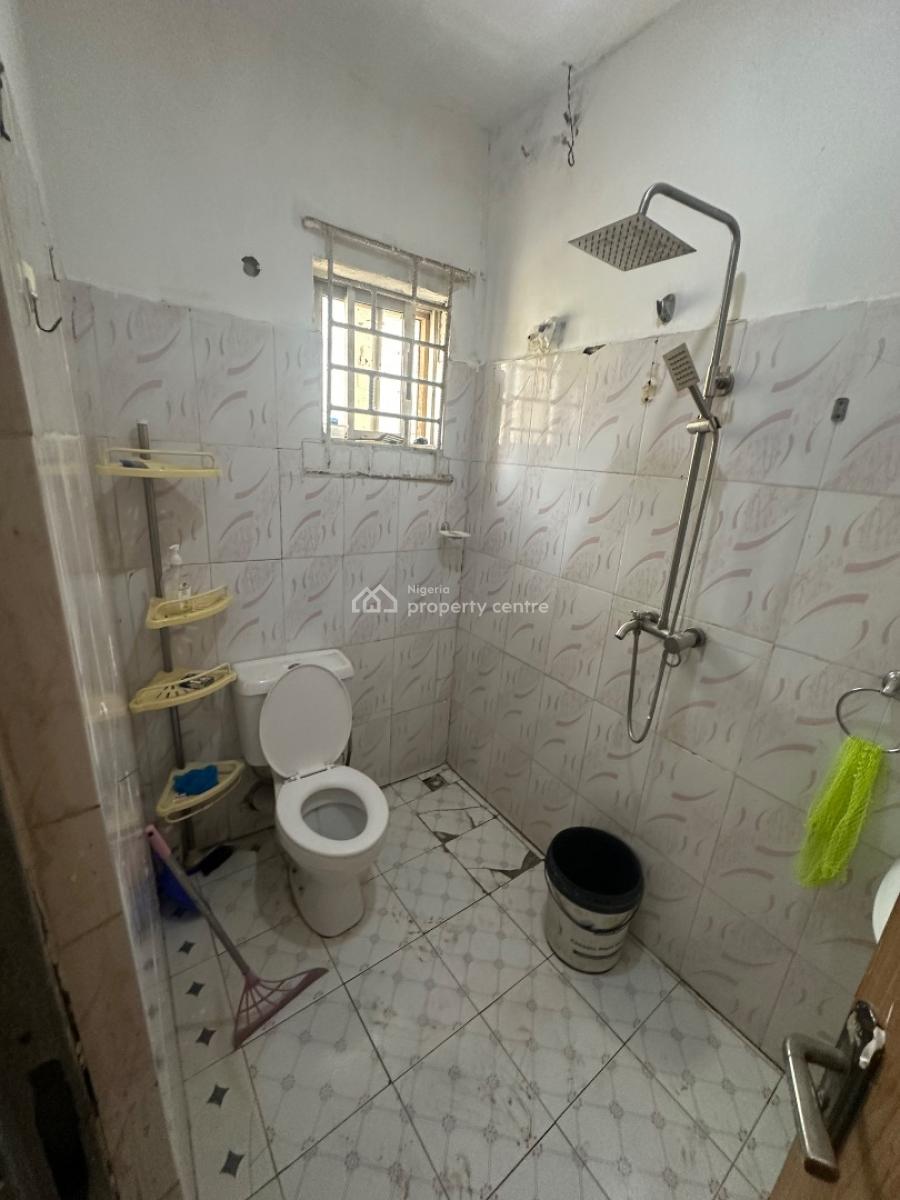 a Spacious Room Self Contain Apartment in a Secured Environment, 3rd Avenue, Gwarinpa, Abuja, Self Contain (single Rooms) for Rent