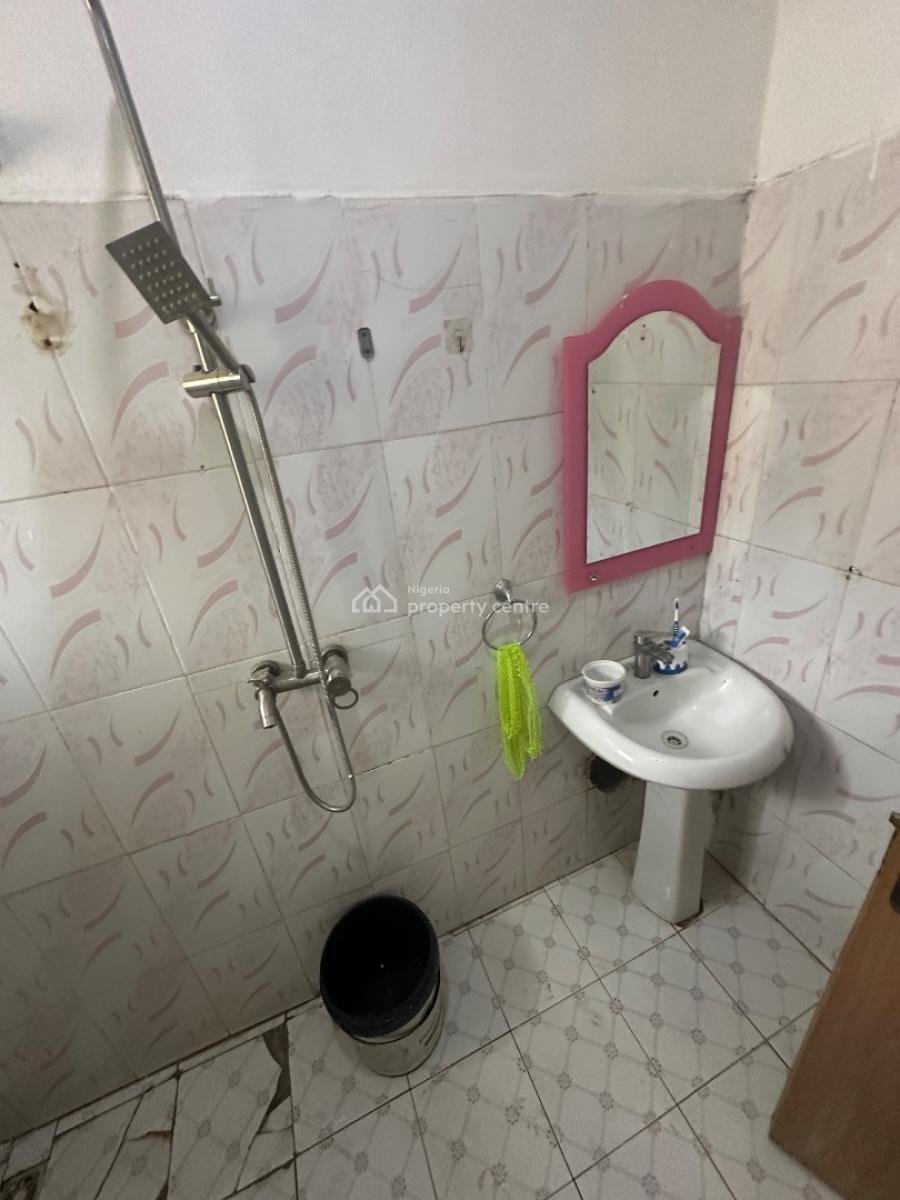 a Spacious Room Self Contain Apartment in a Secured Environment, 3rd Avenue, Gwarinpa, Abuja, Self Contain (single Rooms) for Rent