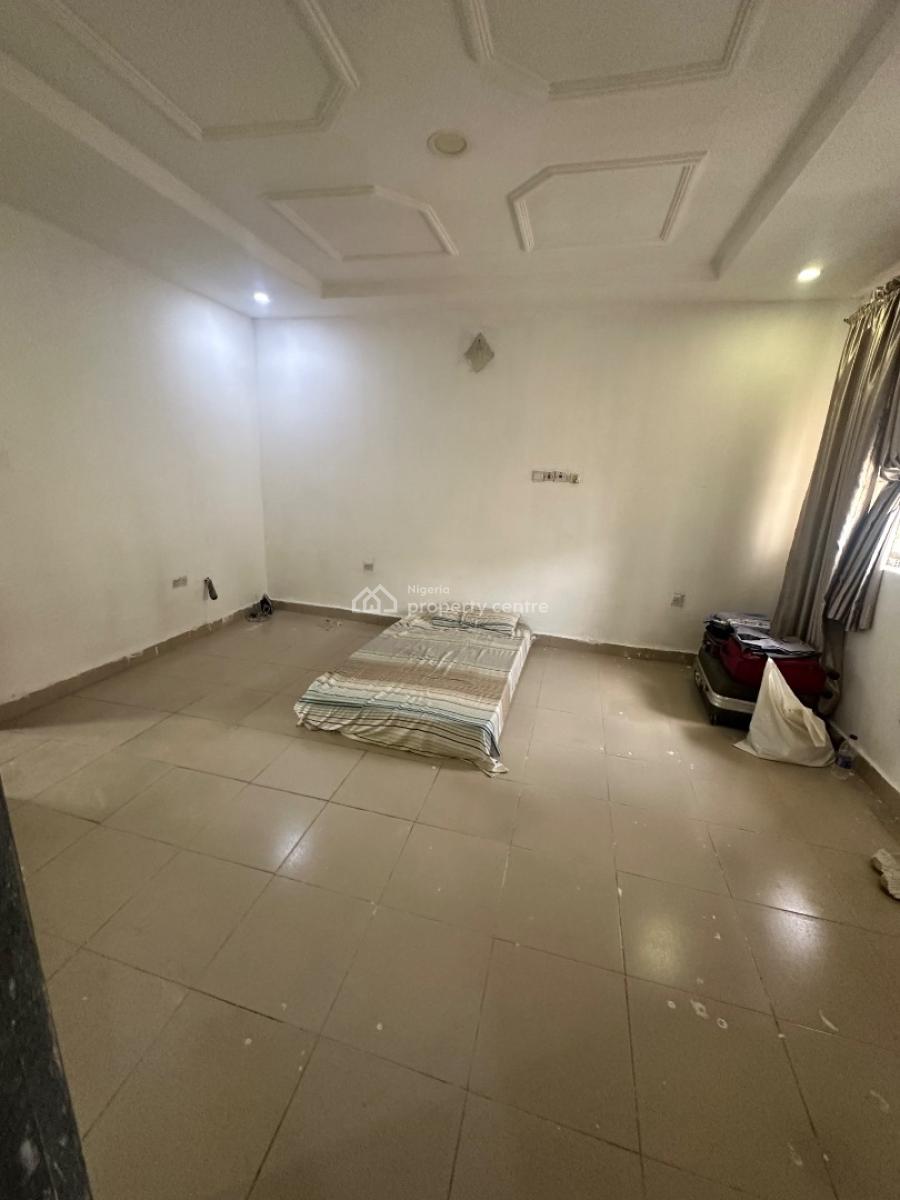 a Spacious Room Self Contain Apartment in a Secured Environment, 3rd Avenue, Gwarinpa, Abuja, Self Contain (single Rooms) for Rent