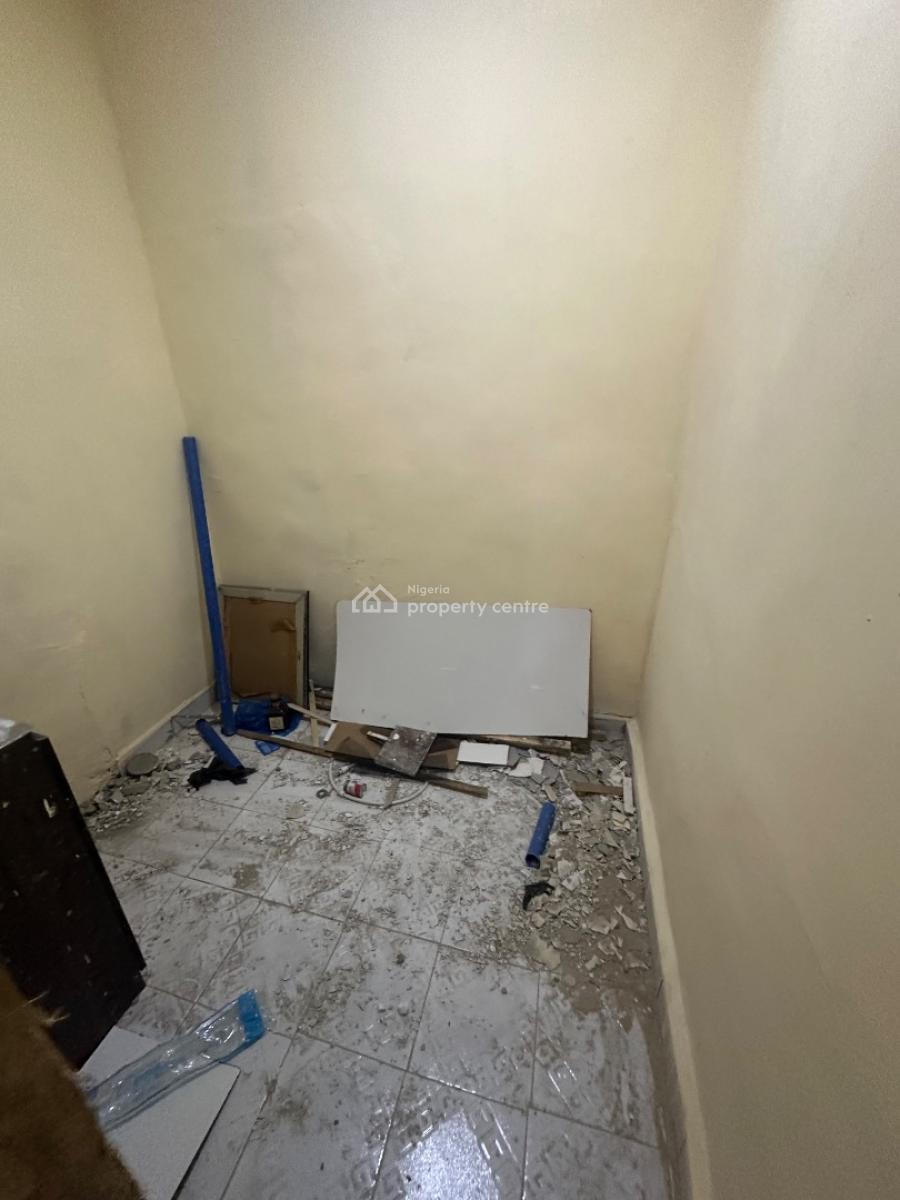 a Standard One Bedroom Apartment in Decent Environment, 3rd Avenue, Gwarinpa, Abuja, Mini Flat (room and Parlour) for Rent