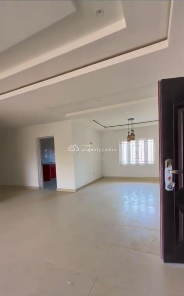 Luxurious Spacious 3bedroom En-suite Flat, Fha Guzape, Guzape District, Abuja, Block of Flats for Sale