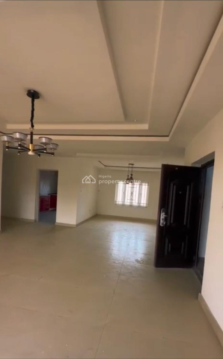 Luxurious Spacious 3bedroom En-suite Flat, Fha Guzape, Guzape District, Abuja, Block of Flats for Sale