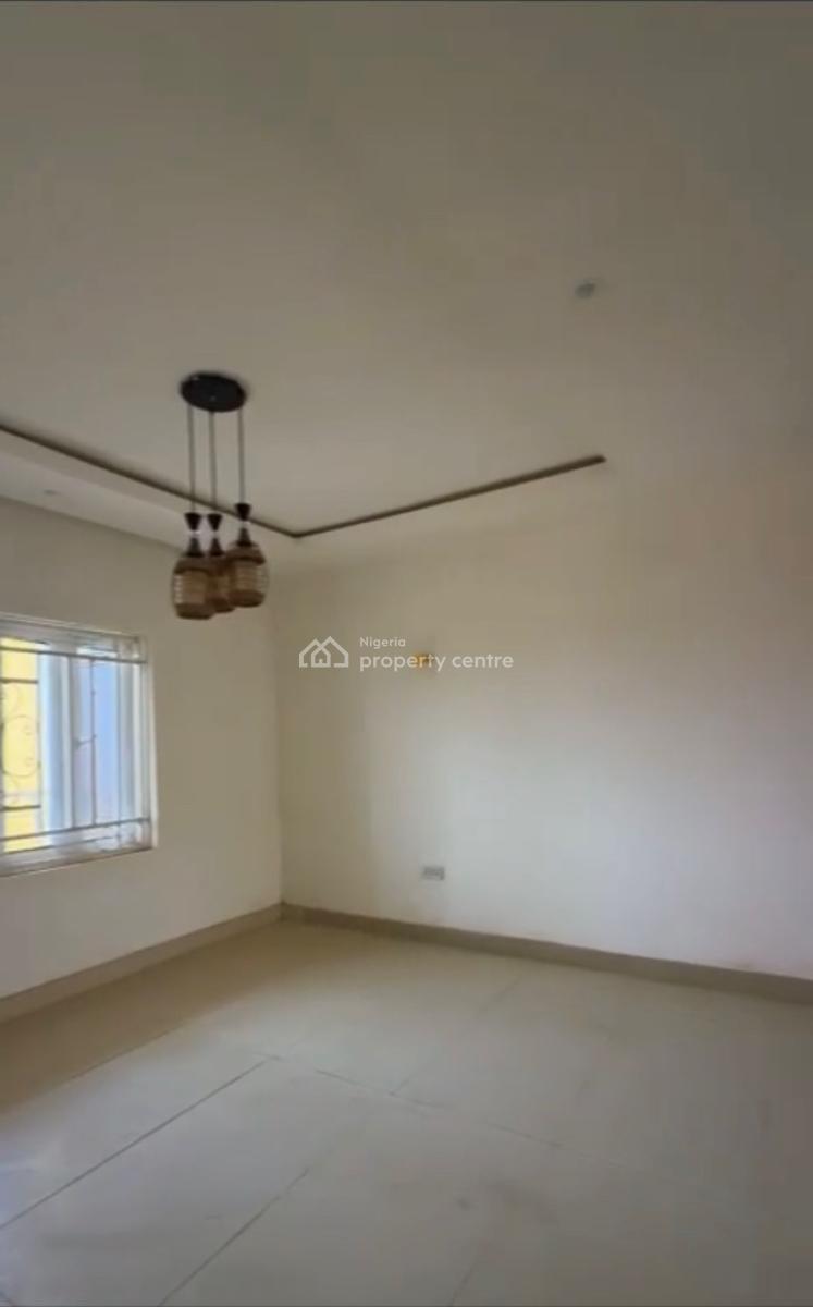 Luxurious Spacious 3bedroom En-suite Flat, Fha Guzape, Guzape District, Abuja, Block of Flats for Sale